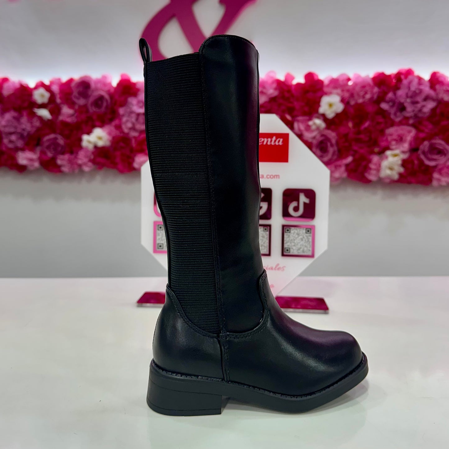 Bota negra alta