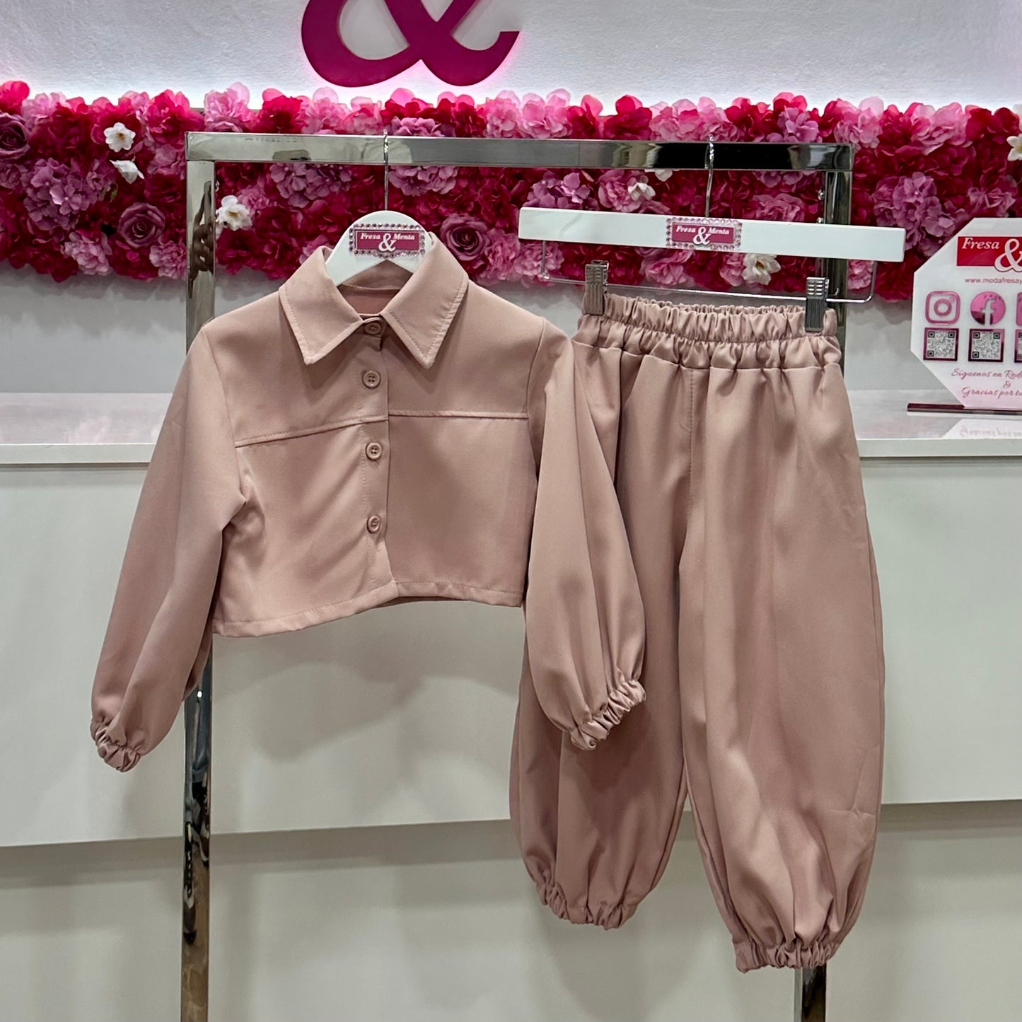 Conjunto camisa y pantalón globo