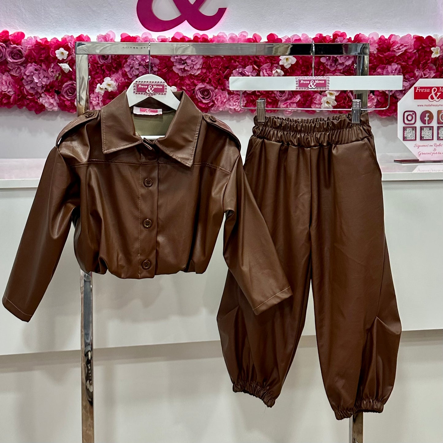 Conjunto poli piel