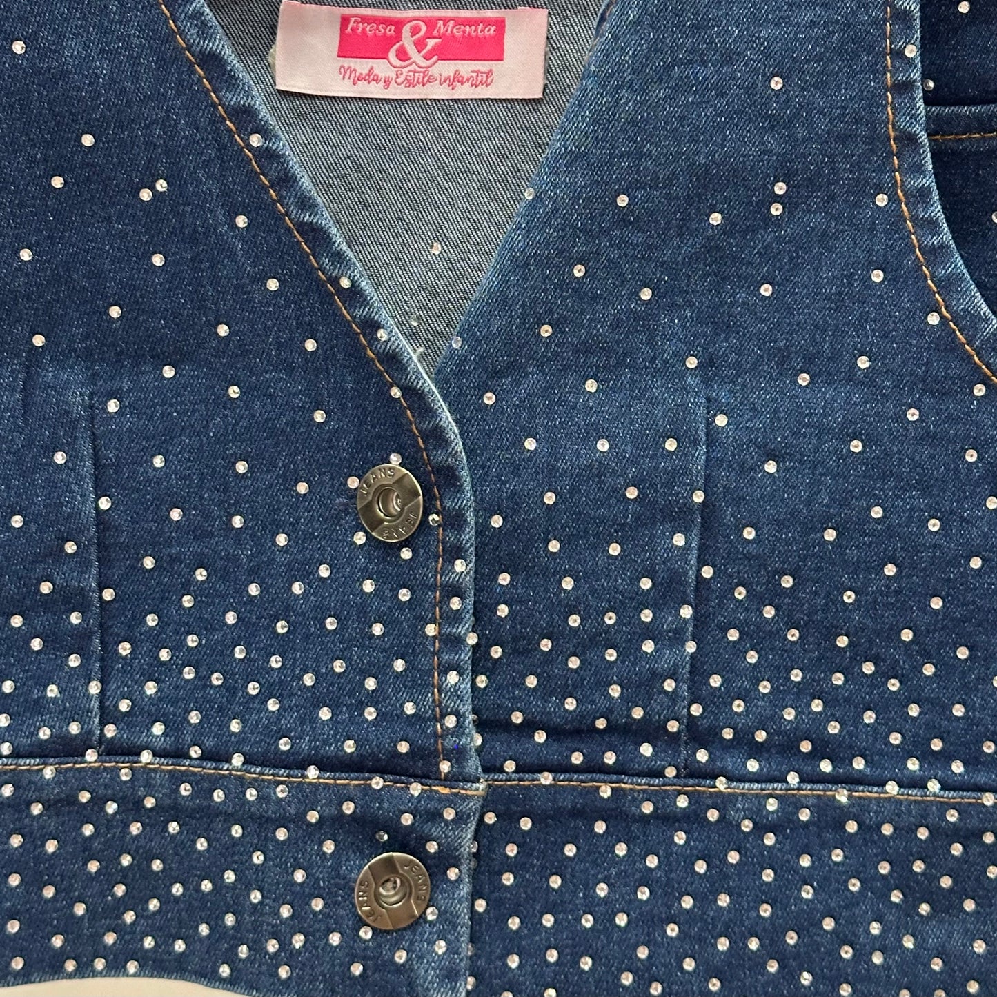Conjunto chaleco jeans pedrería