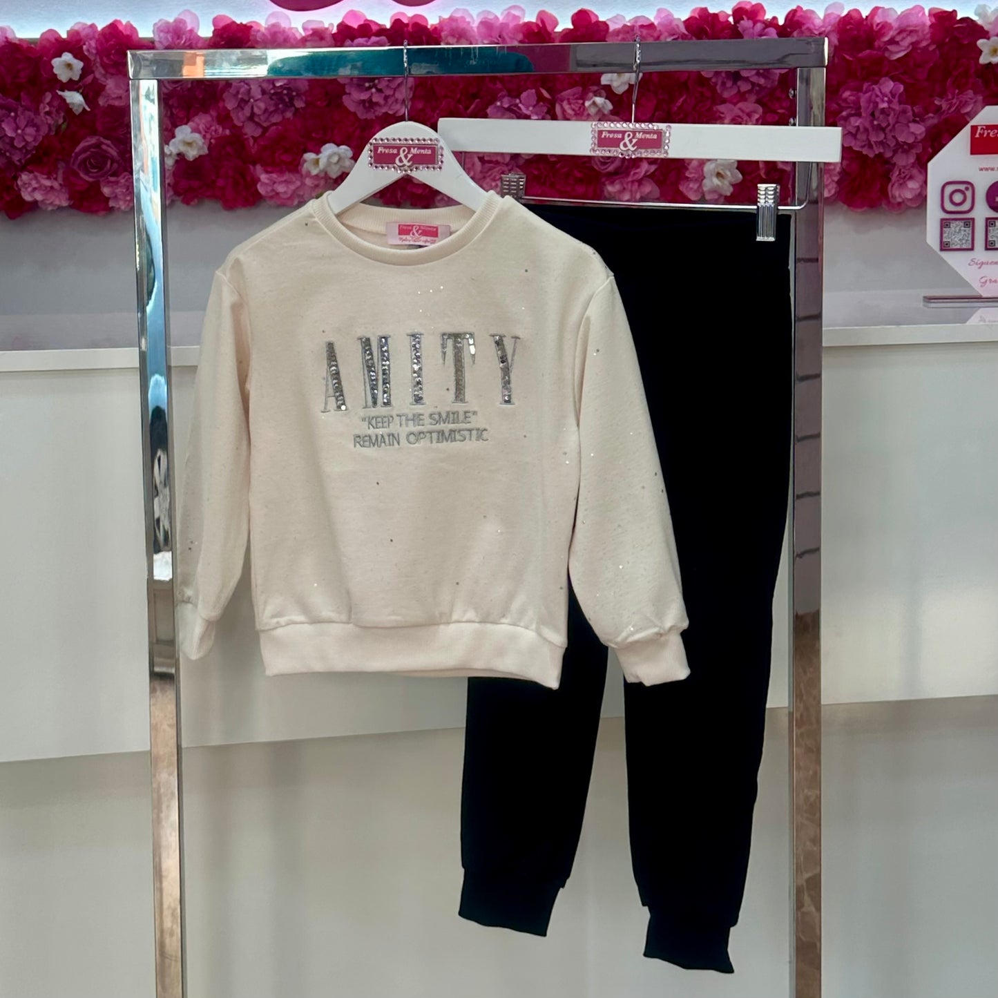 Conjunto Amity sudadera
