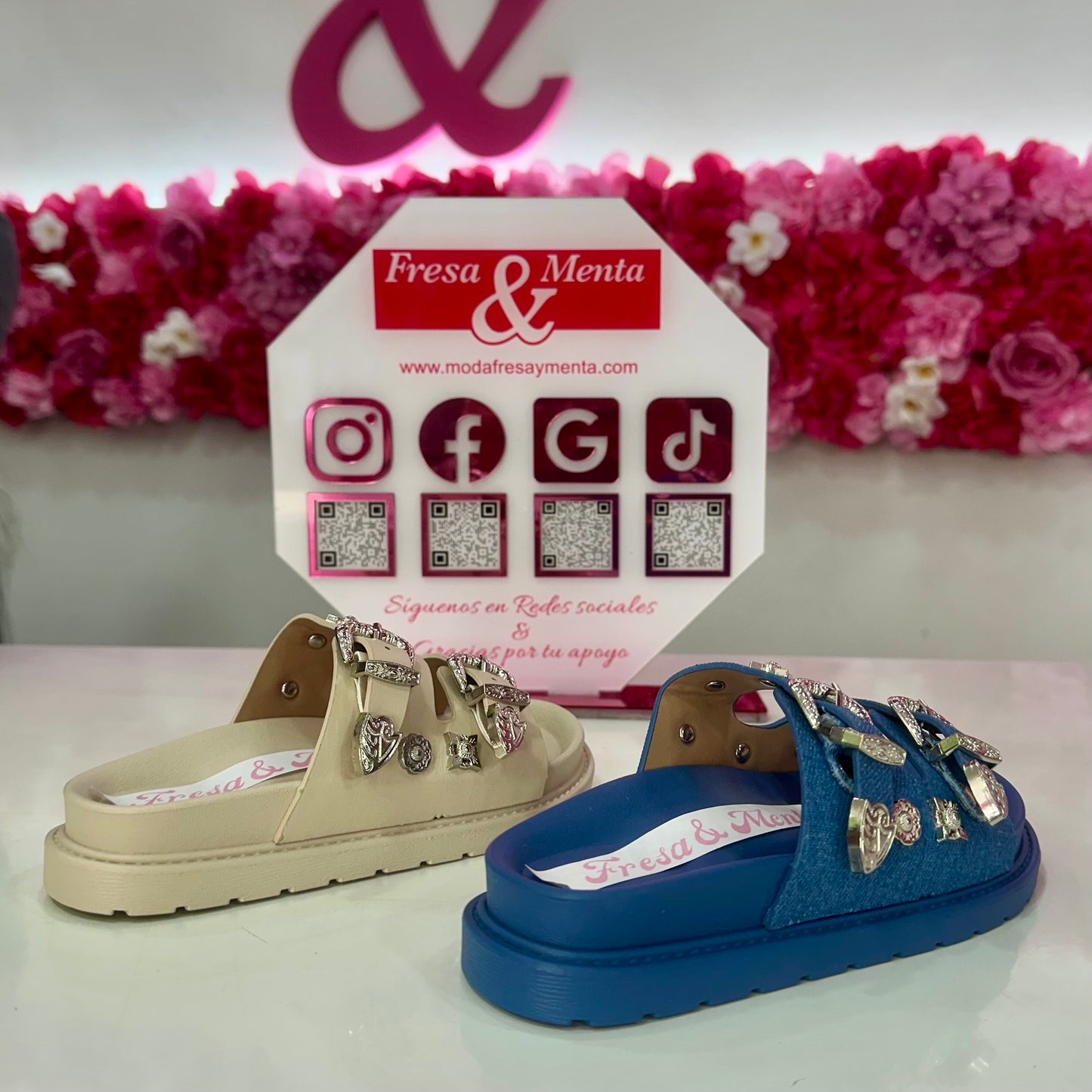 Mules con hebillas