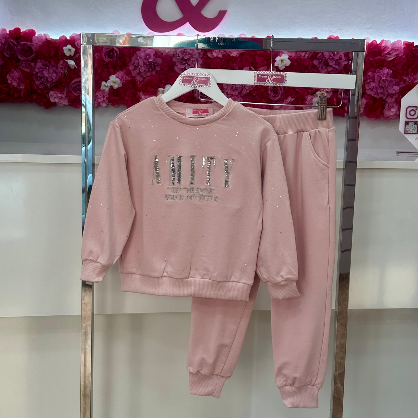 Conjunto Amity sudadera
