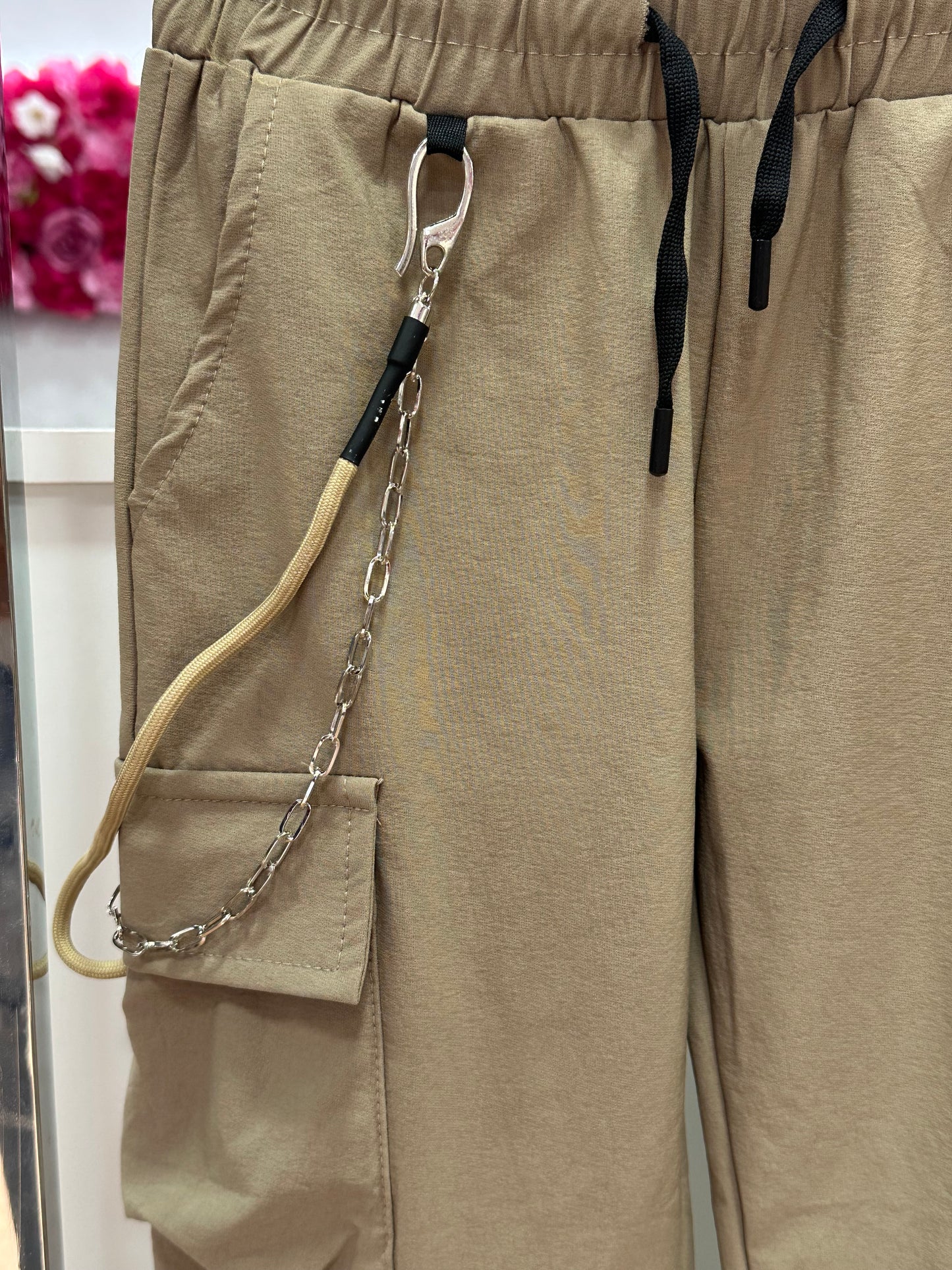 Pantalón cargo