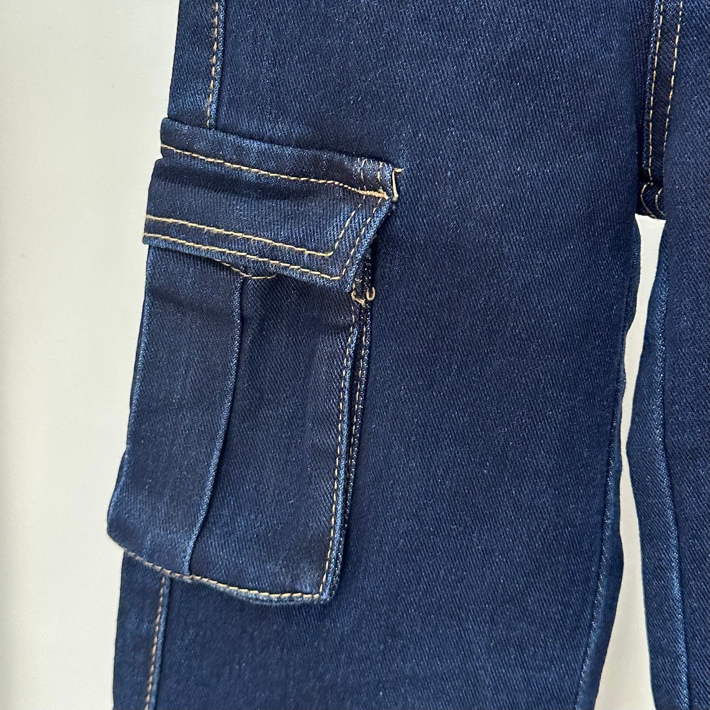 Jeans bolsillo cargo