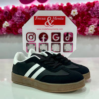 Zapatillas inspiración negra