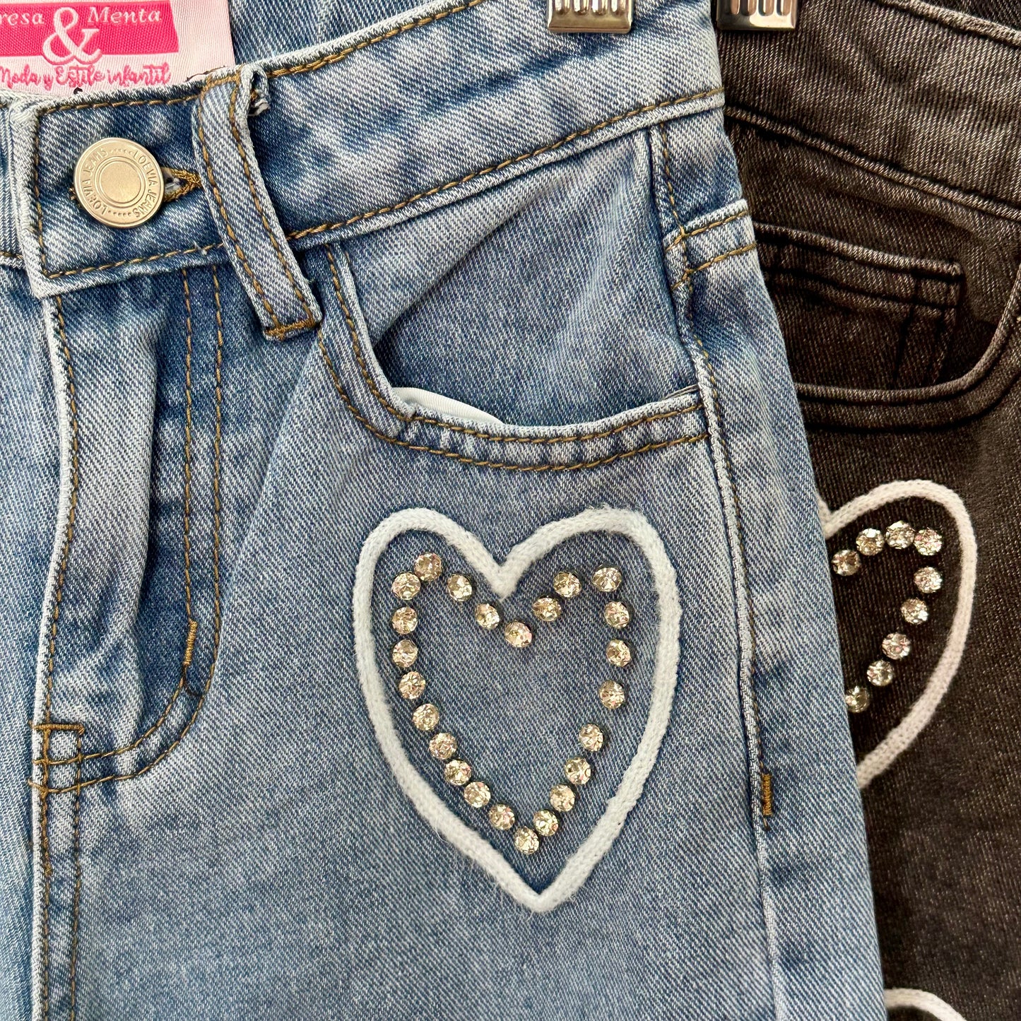 Pantalón corazón pedrería