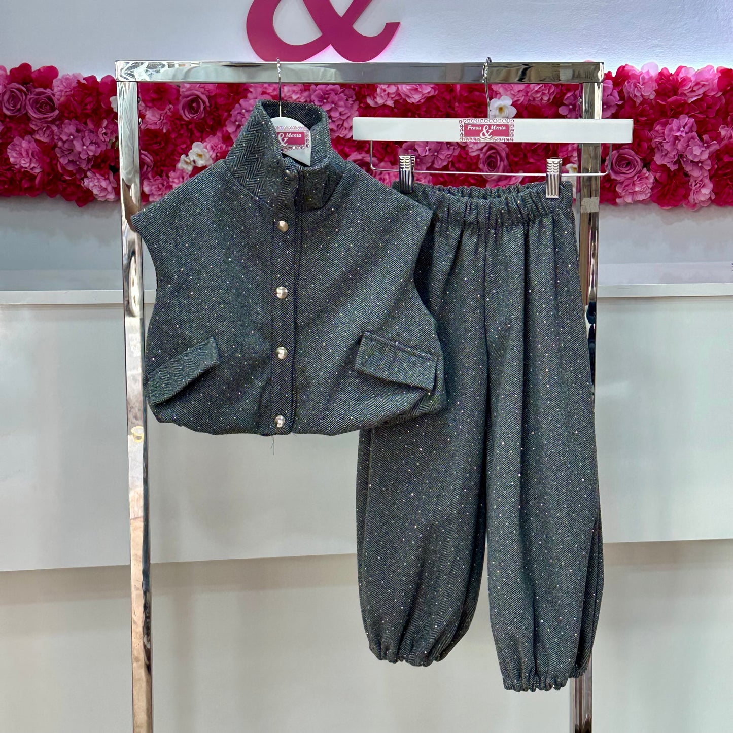 Conjunto chaleco chispitas