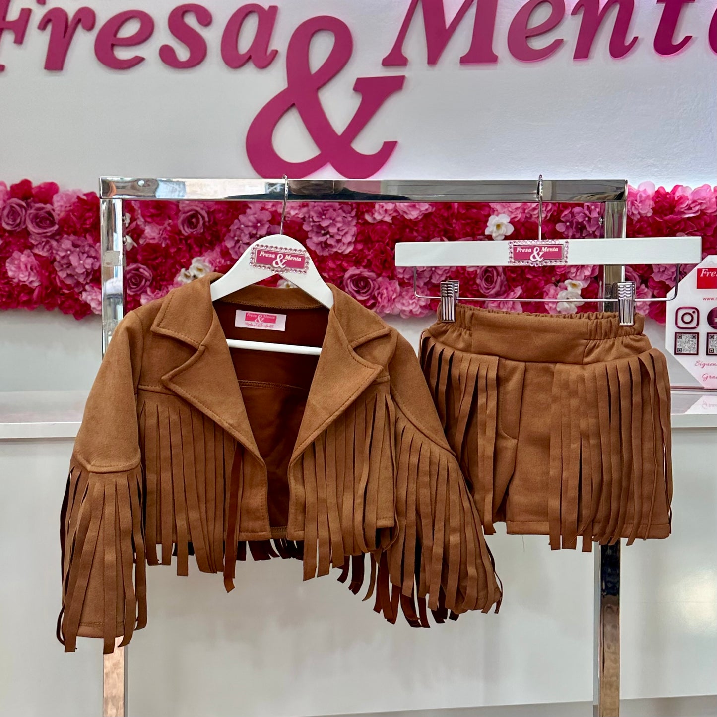 Conjunto chaqueta flecos