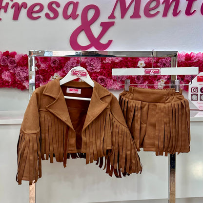 Conjunto chaqueta flecos