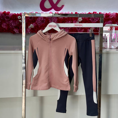 Conjunto sport maya