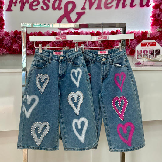 Pantalón Love con pedrería pirata