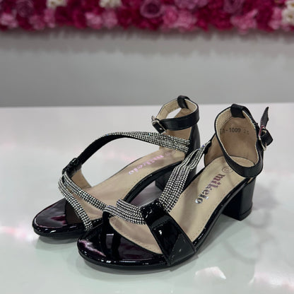 Tacones negros