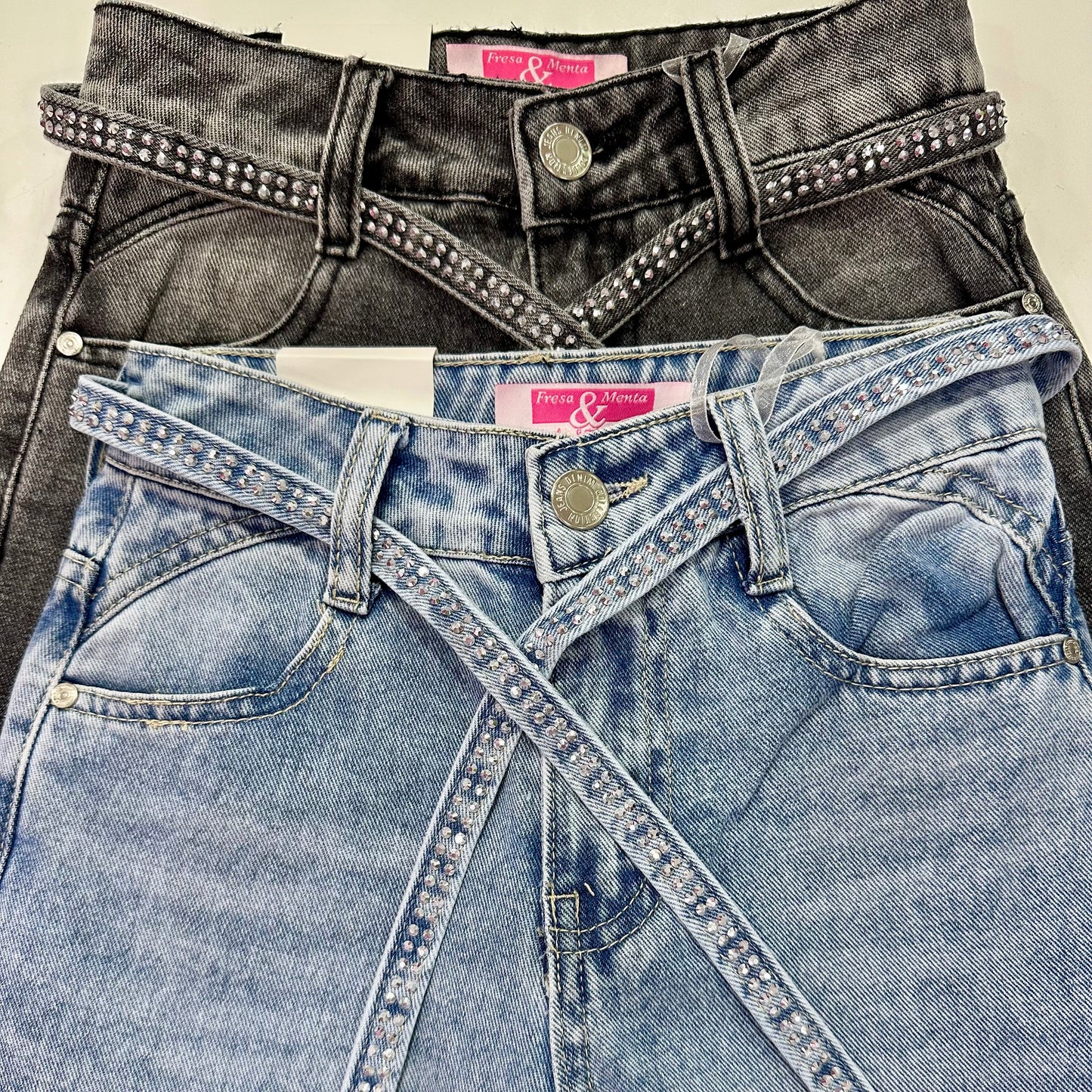 Jenas ancho con pedrería