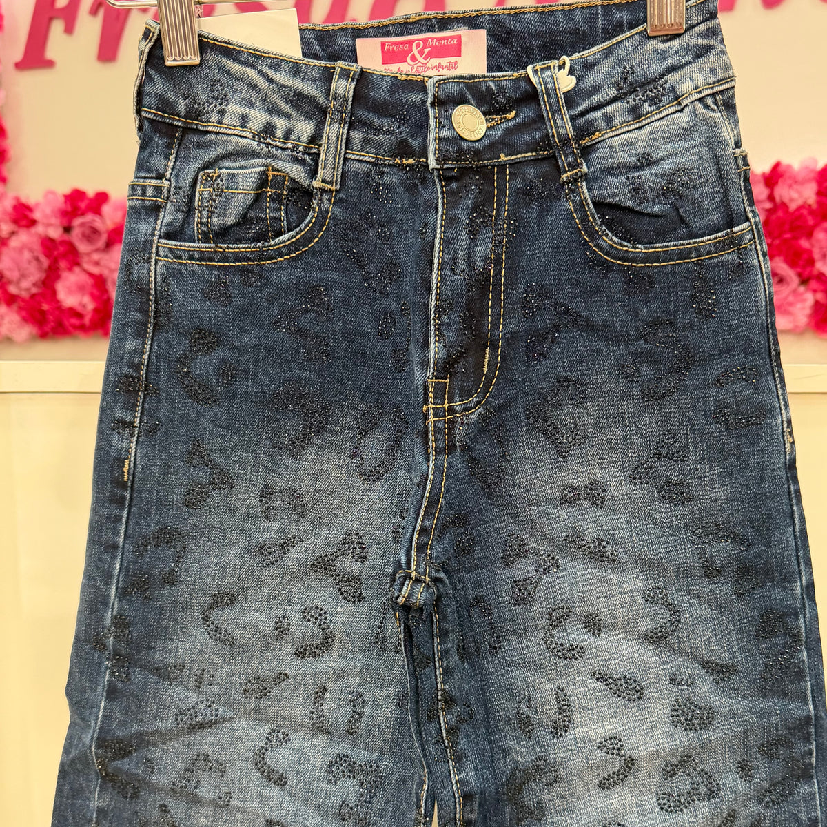 Jeans animal print con brillos