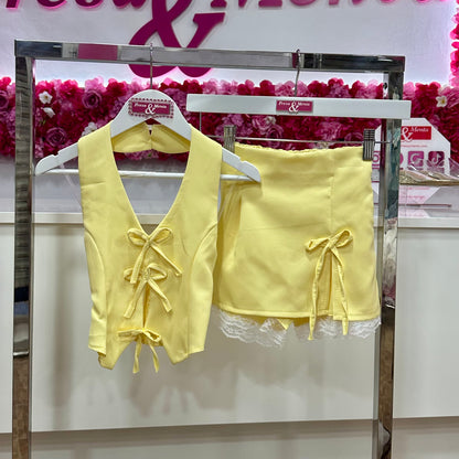Conjunto falda pantalón chaleco