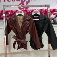 Chaqueta poli piel cinturón