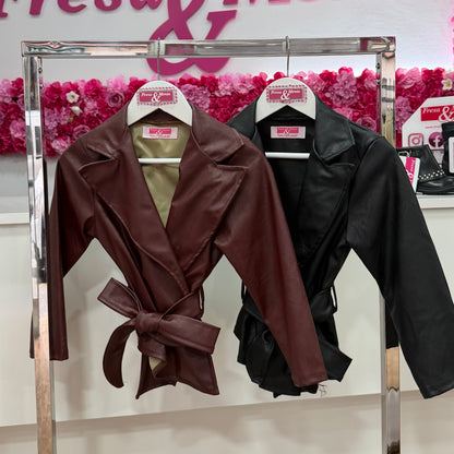 Chaqueta poli piel cinturón