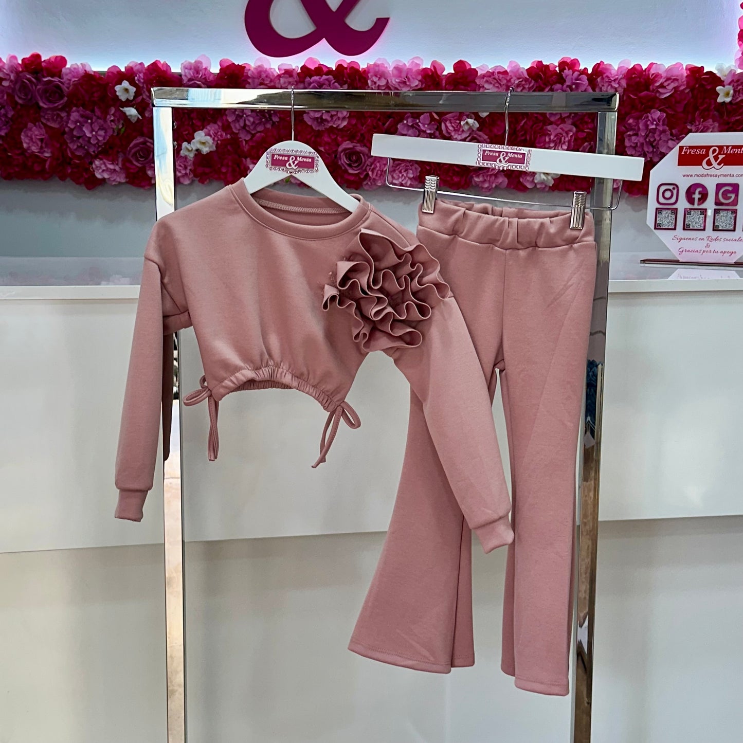 Conjunto flor campana