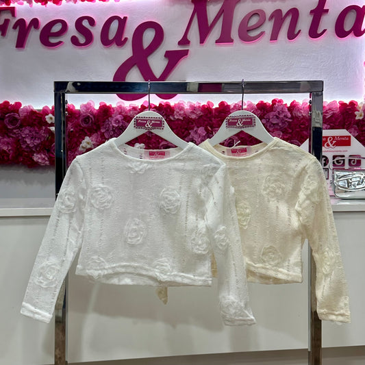 Camiseta flor relieve