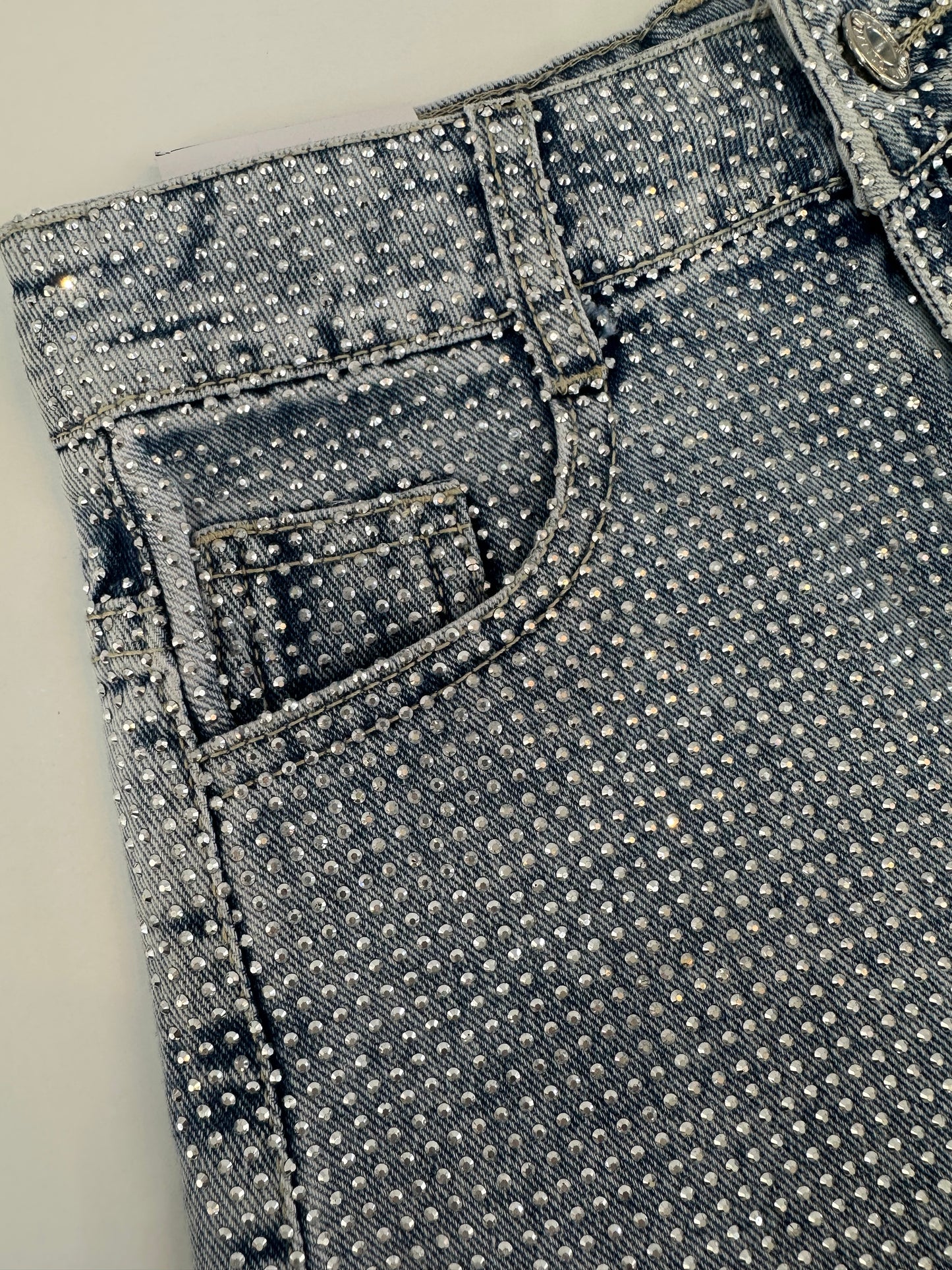 Short pedrería elástico
