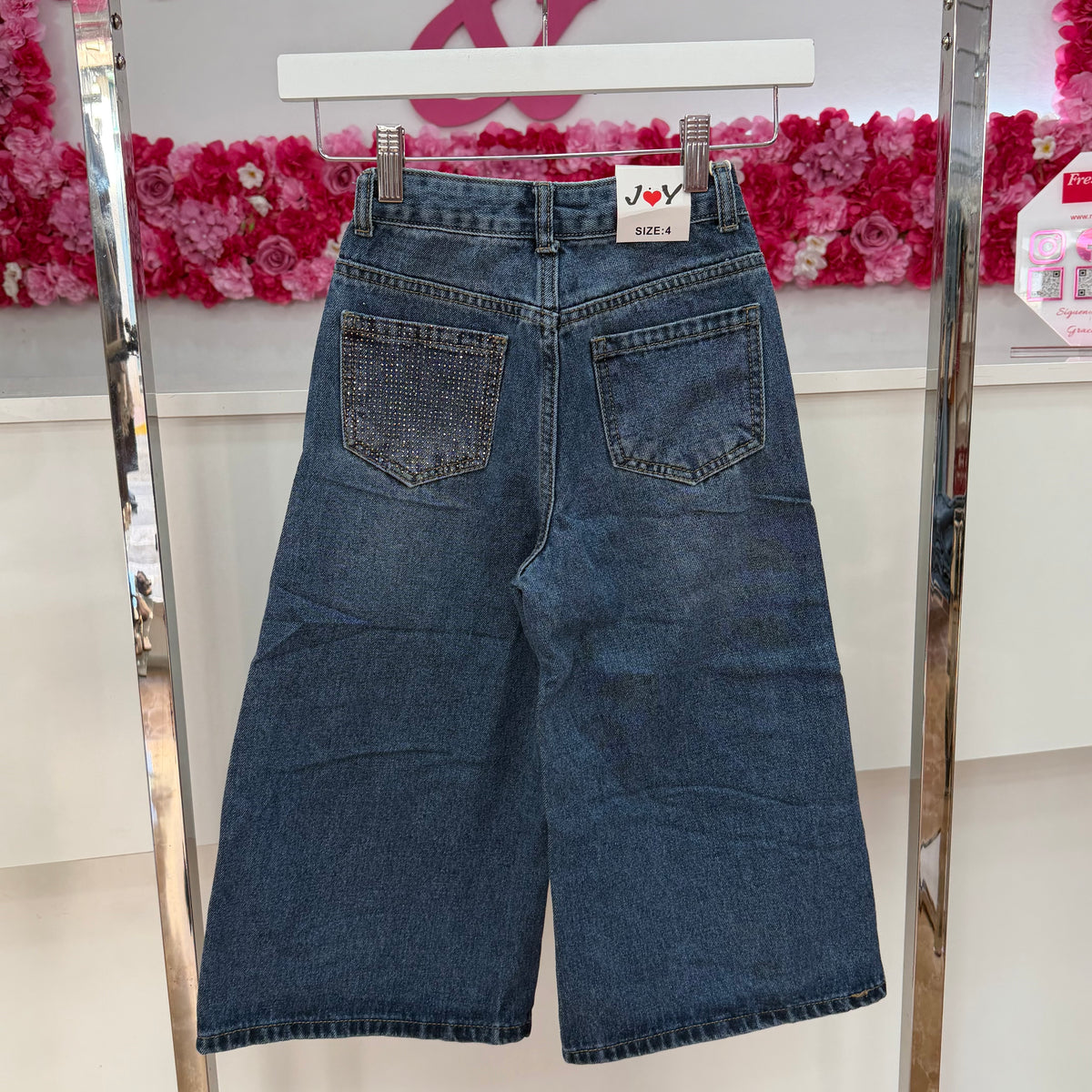 Jeans ancho con brillos