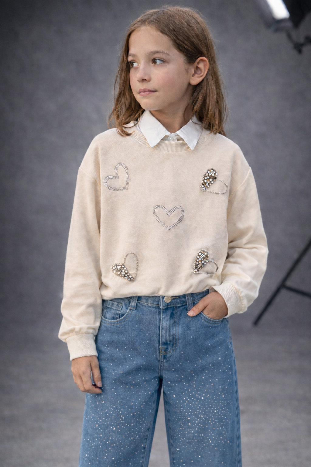 Sudadera corazones y pedrería