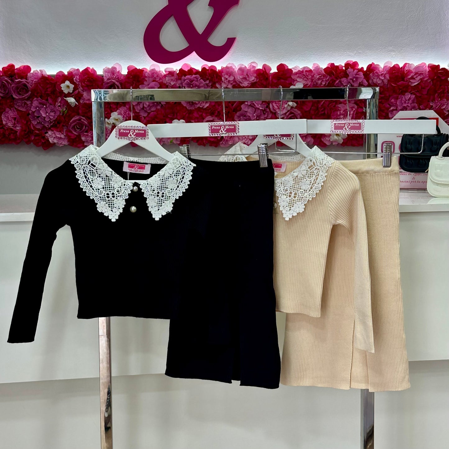 Conjunto lana falda con cuello bobo