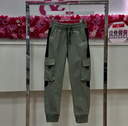 Pantalón cargo
