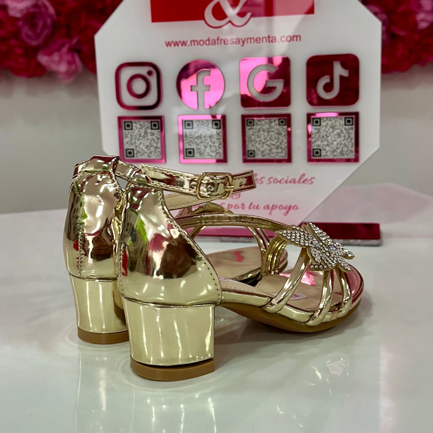 Tacones oro