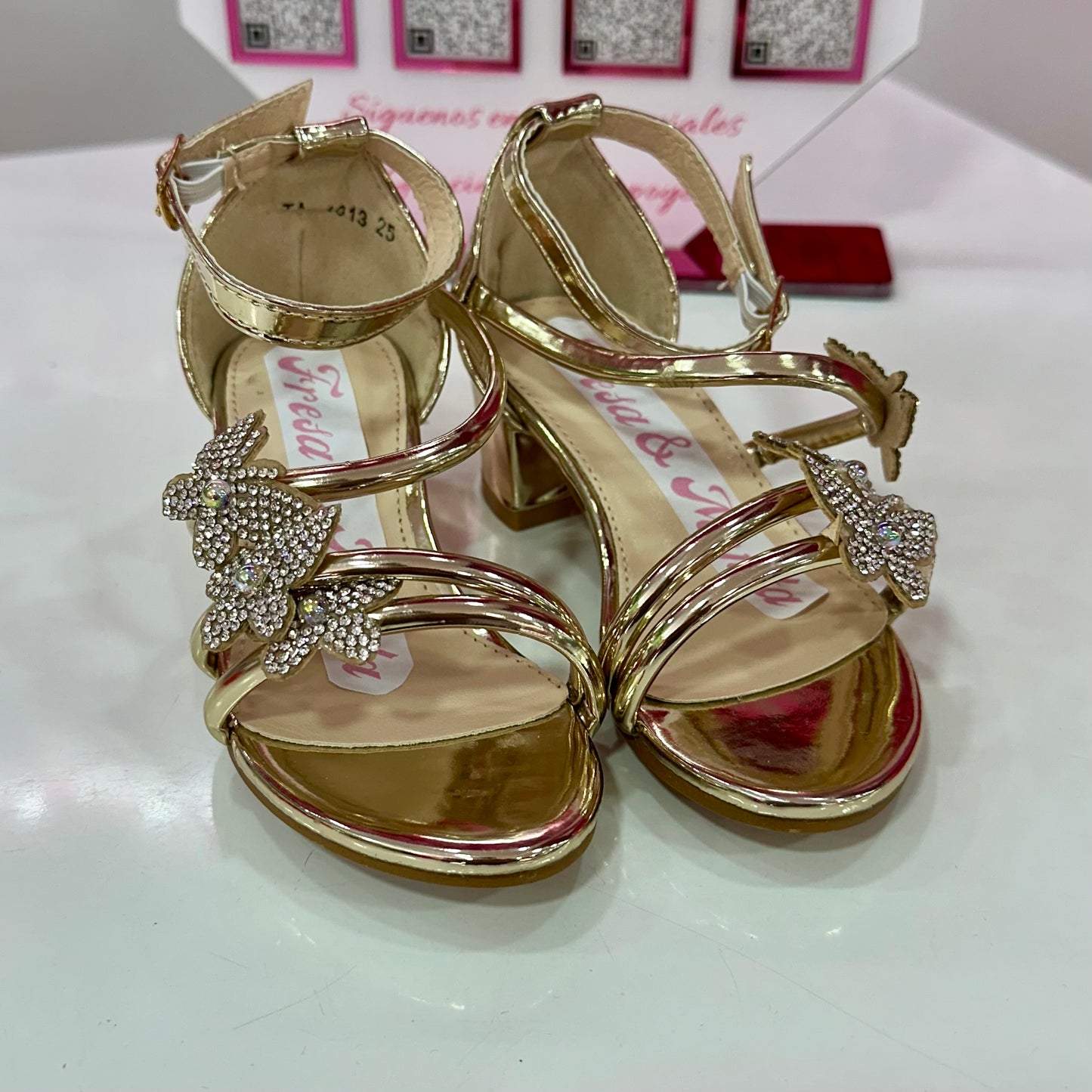 Tacones oro