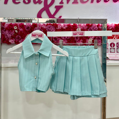 Conjunto chaleco y falda pantalón