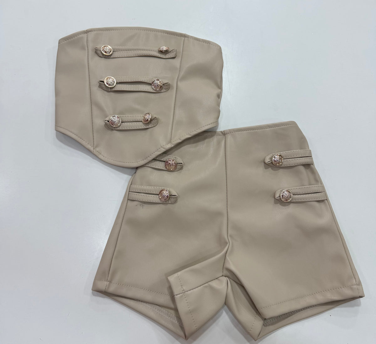 Conmigo short y corset ( SIN CAMISA)