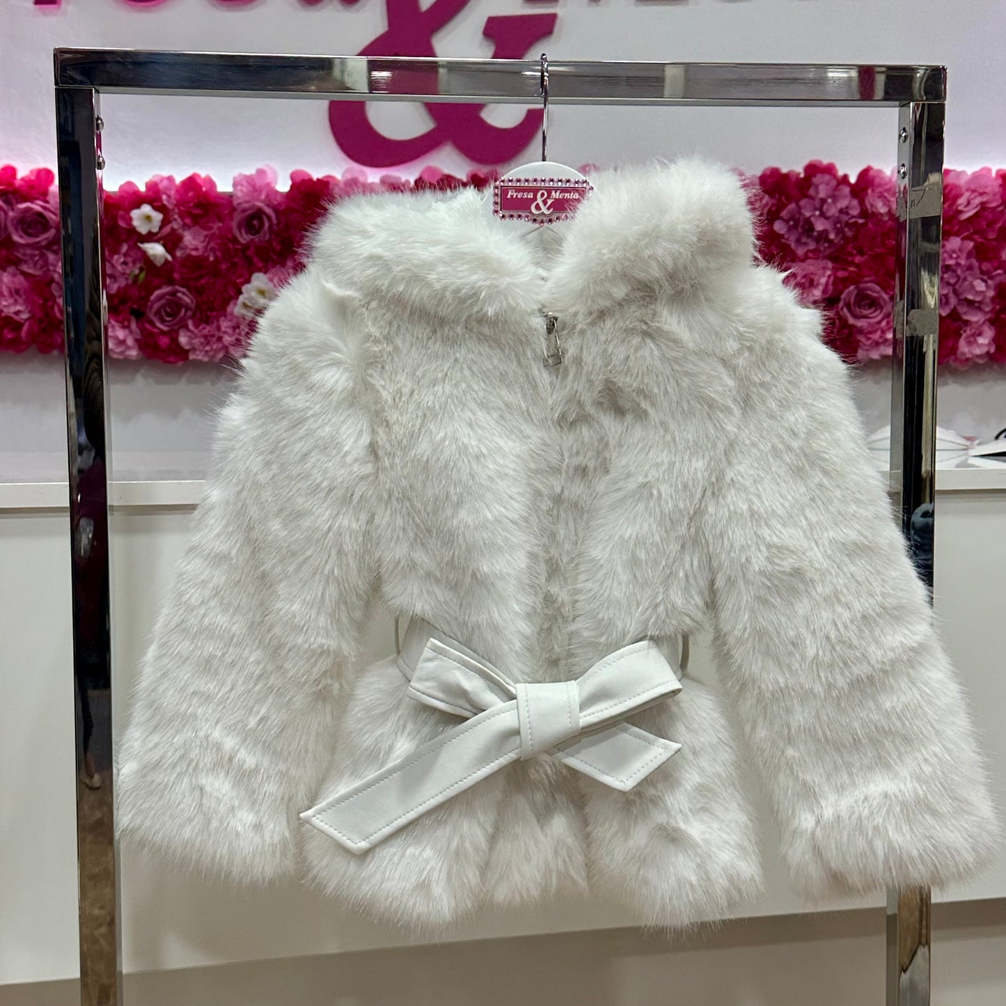 Chaqueta de pelo forrada blanca