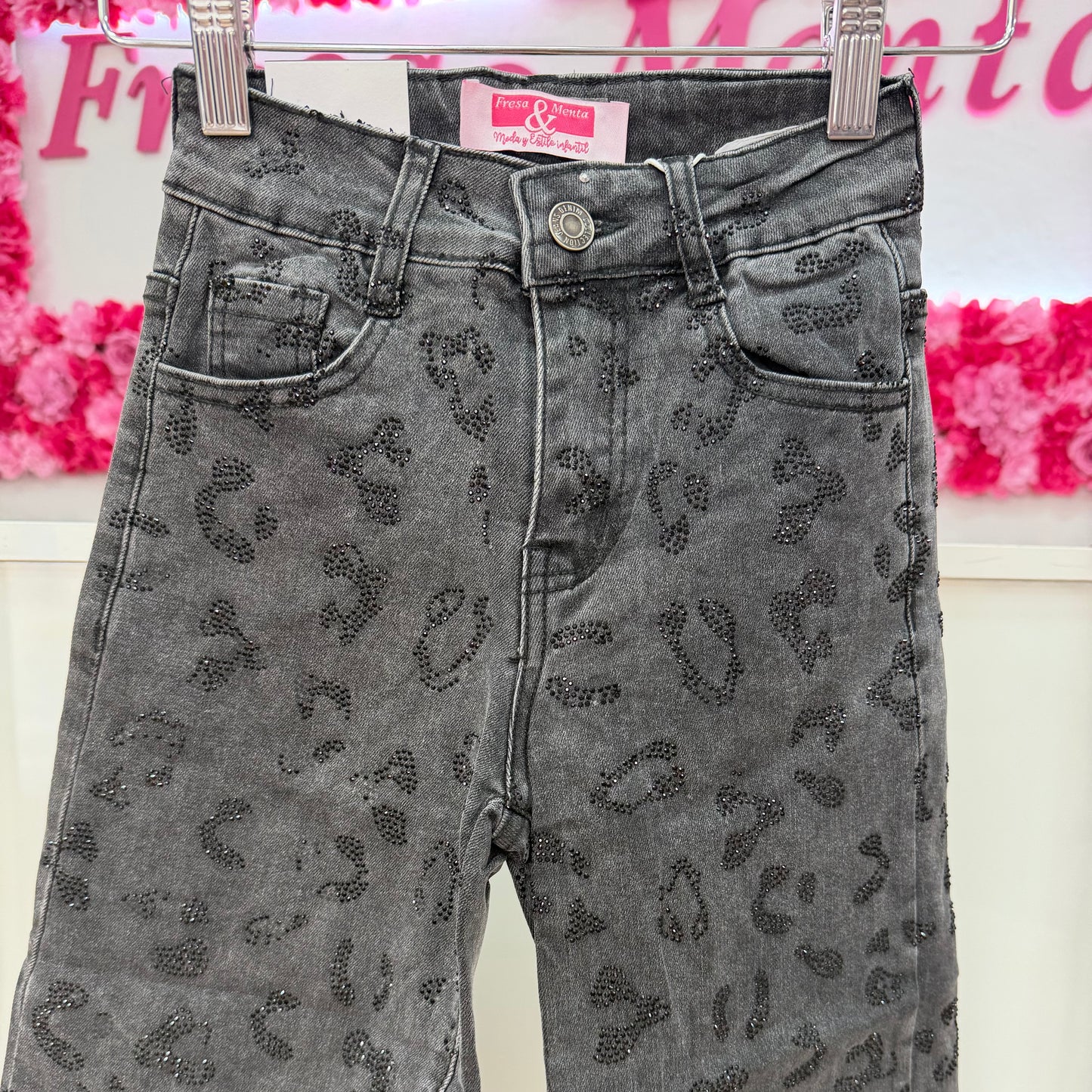 Jeans animal print con brillos
