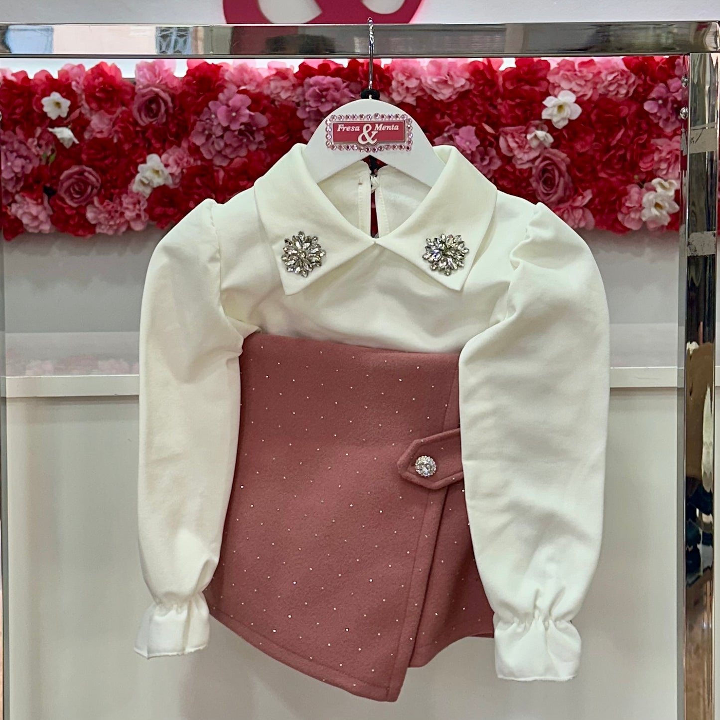 Conjunto falda pantalón