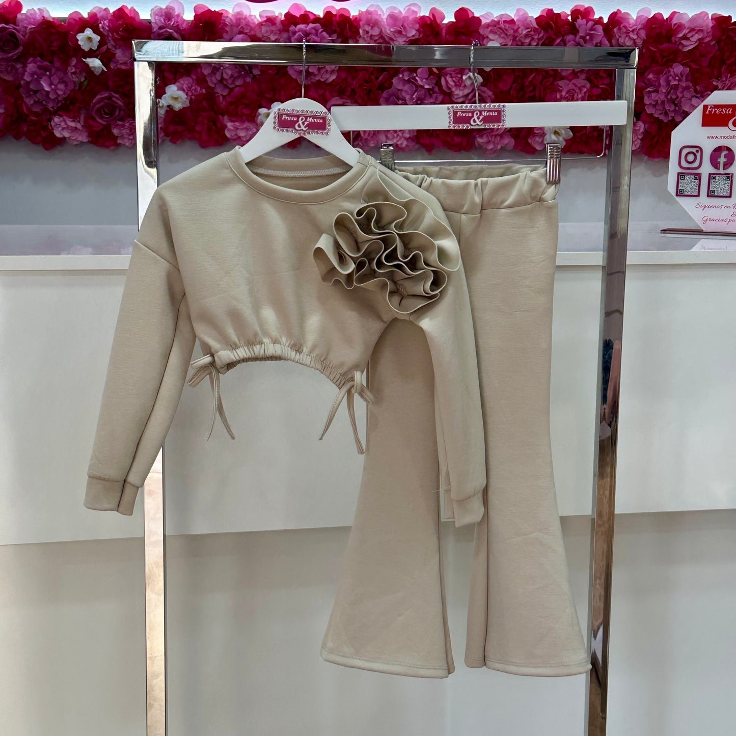 Conjunto flor campana