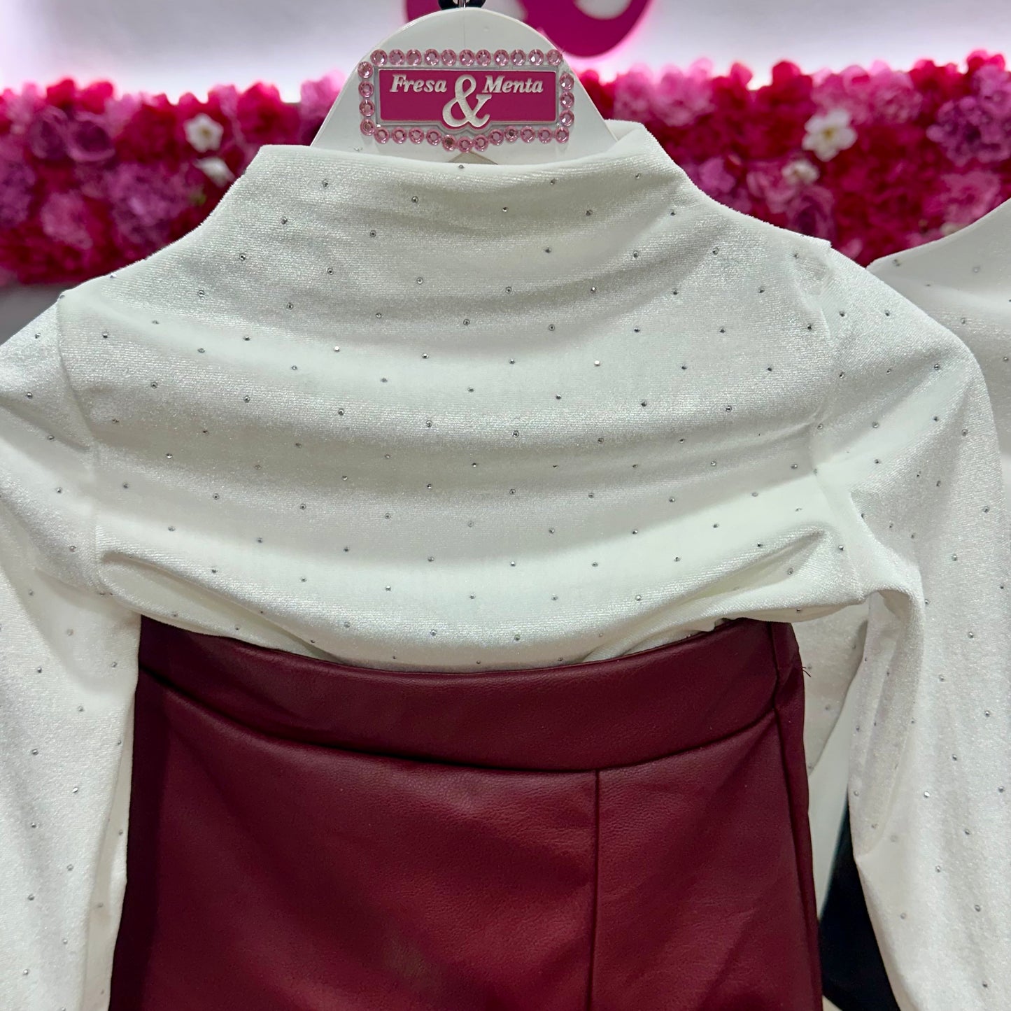 Conjunto falda pantalón poli piel