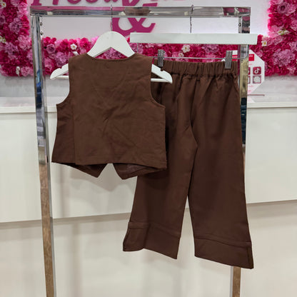Conjunto chaleco pantalón brillos ✨