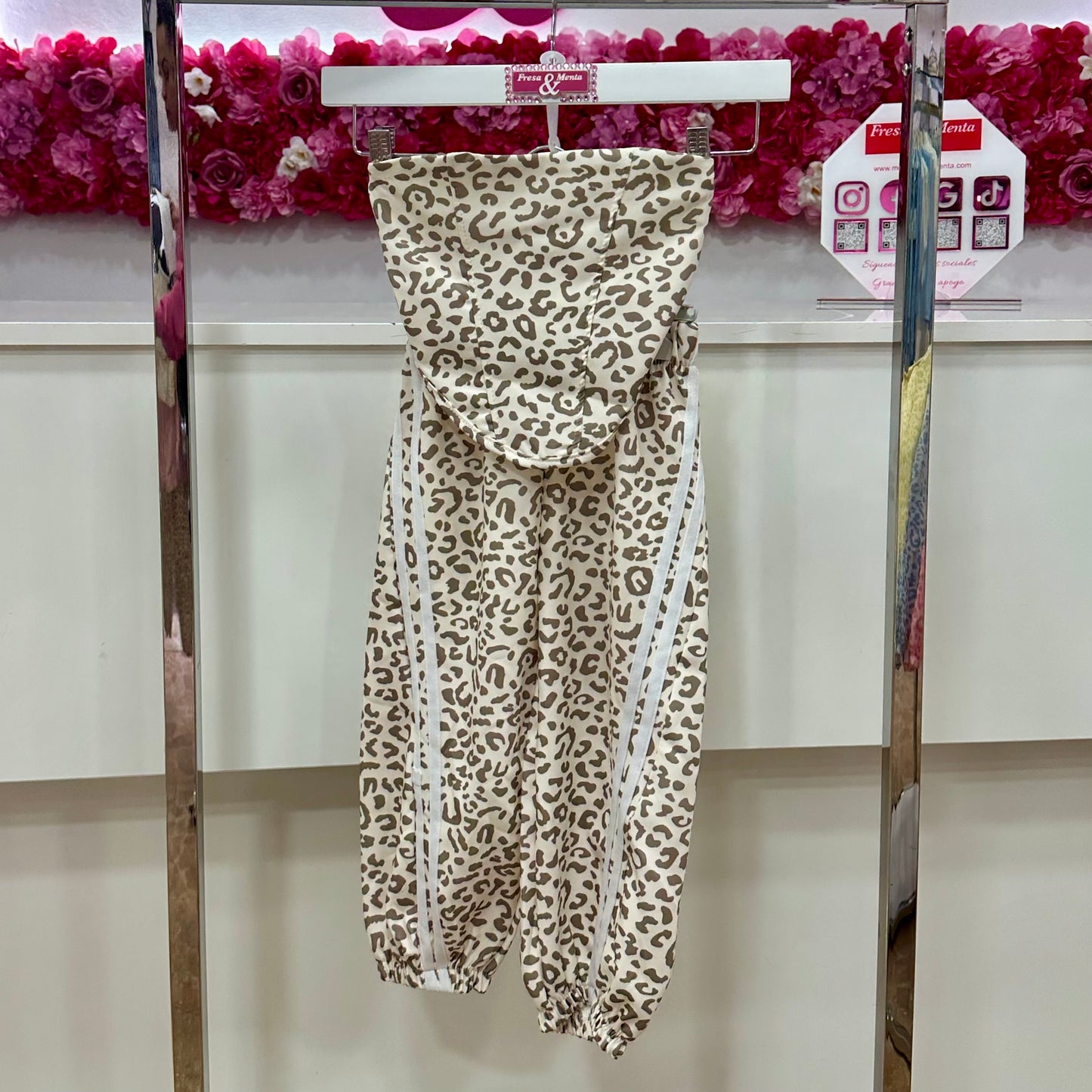 Conjunto corset oversize leopardo