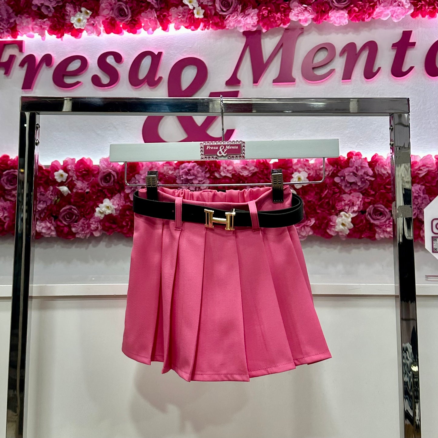 Falda pantalón con cinturón