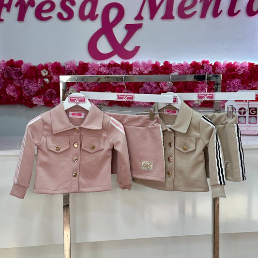 Conjunto chaqueta y falda